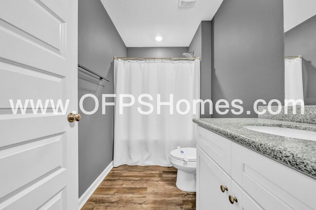 Photo - 413 Scarborough St