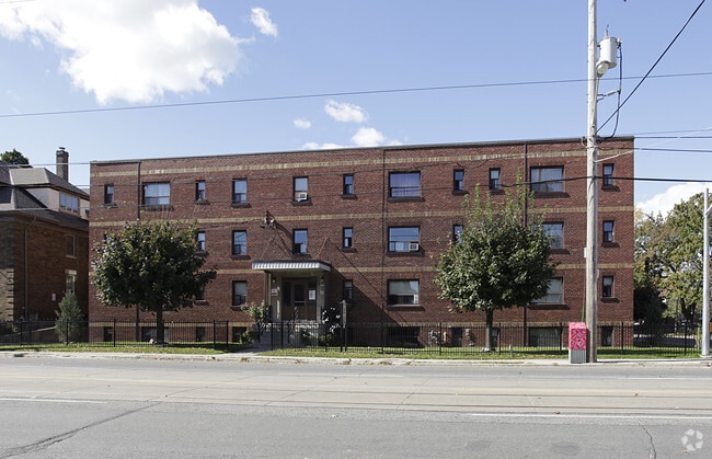 Photo - 2532 Lake Shore Boulevard West