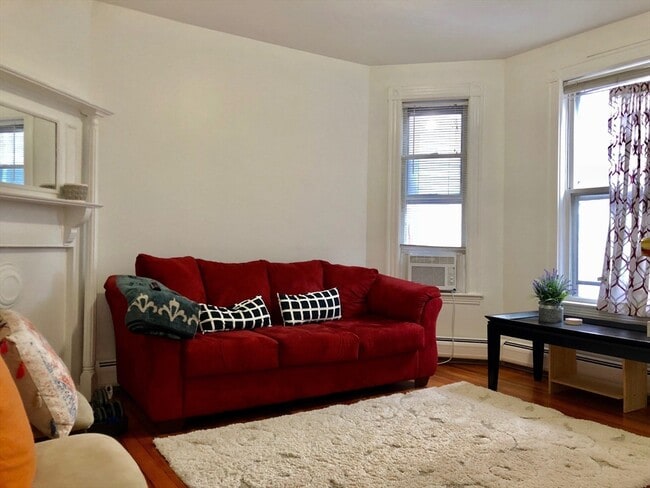 Photo - 104 Pine St Unit 1