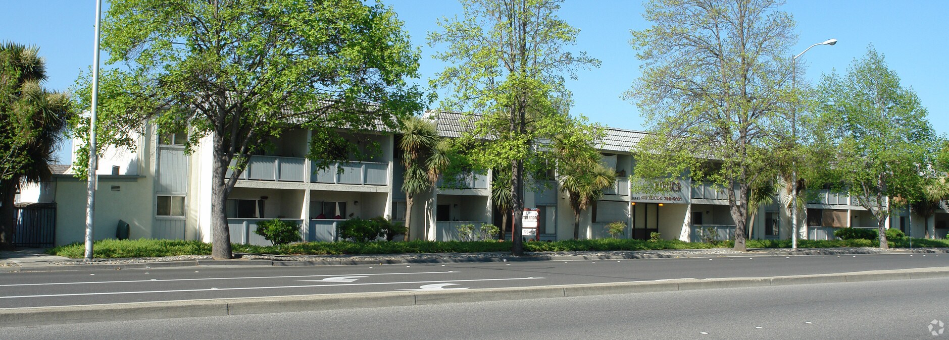 Casa Blanca - Casa Blanca Apartments