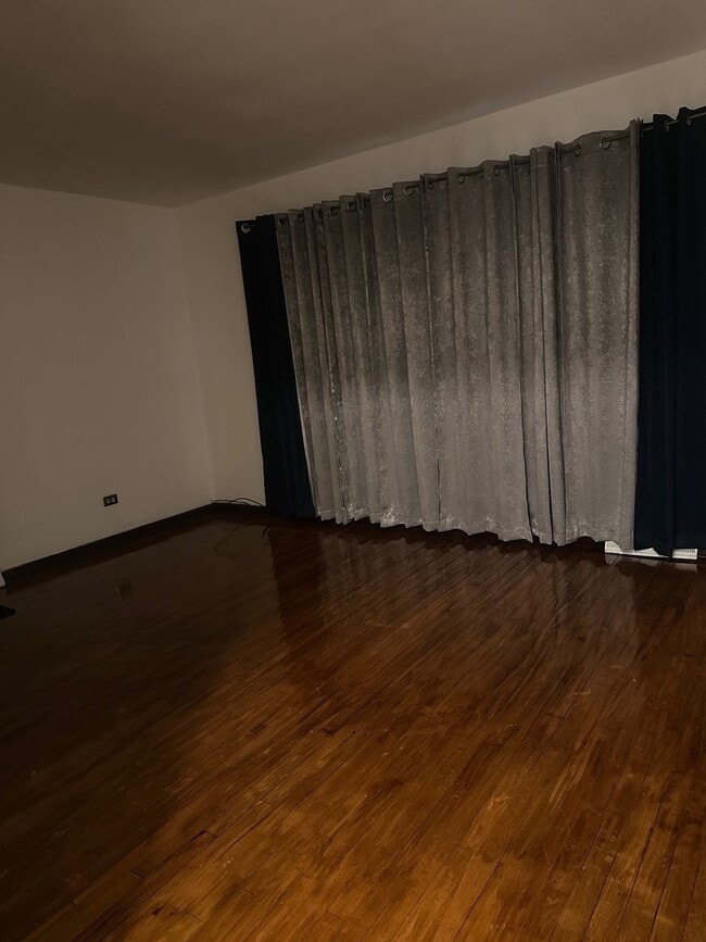 Photo - 380 Mackinaw Ave