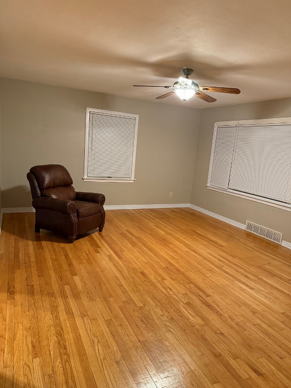 Photo - 2306 W 82nd Pl