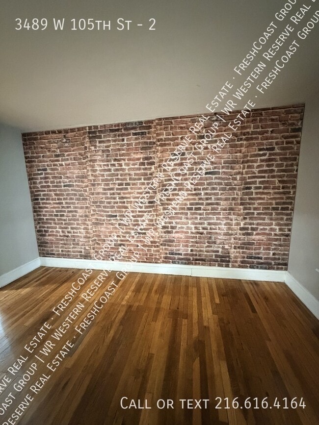 Photo - 3489 W 105th St Unidad 2