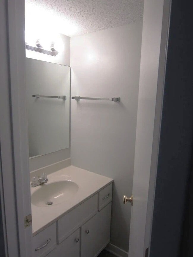 Photo - 1 BD/1.5BA Loft Condo Water & Electric Included
