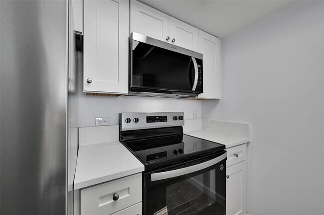 Photo - 1690 SW 27th Ave Unit 604