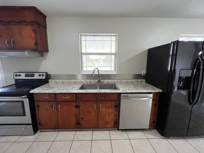 Photo - 3 Bedroom, 1 bath Pool Home in Lake City