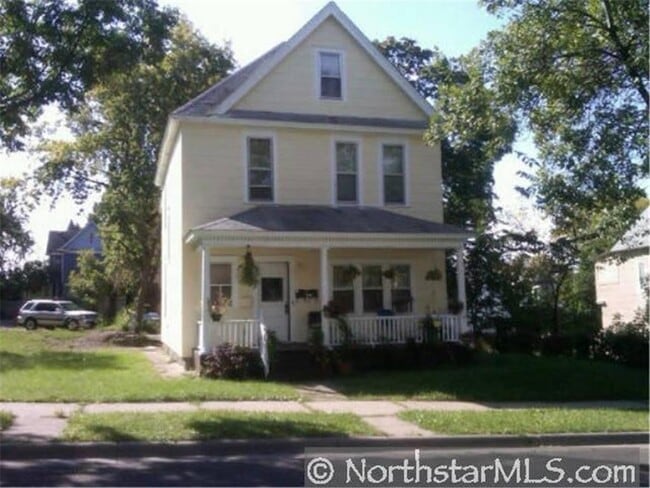 Building Photo - 694 Sims Ave