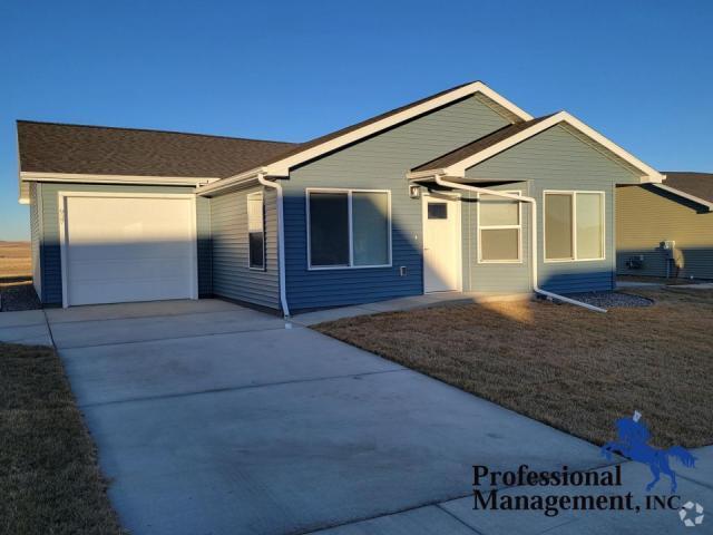 Building Photo - 3 bedroom in Billings MT 59105 Rental