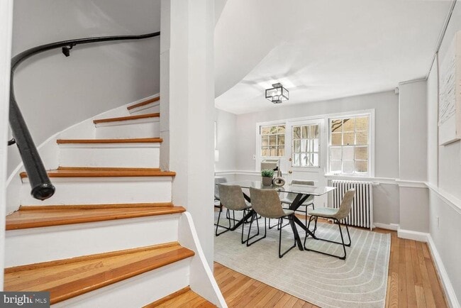 Photo - 2702 Dumbarton St NW