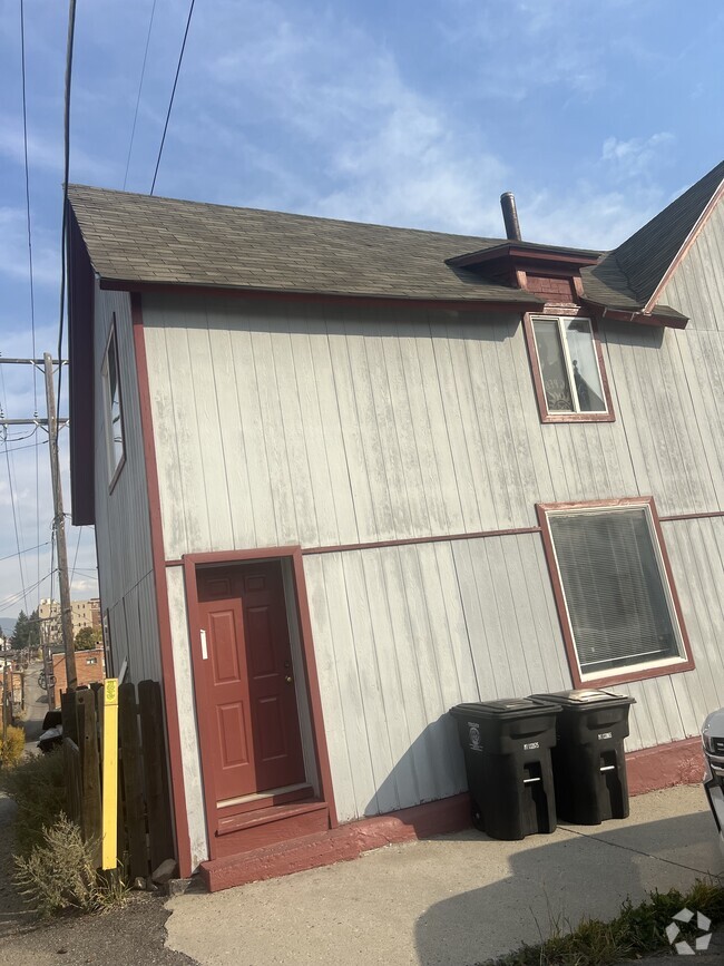 Rentals near Kennedy School 9 Rentals