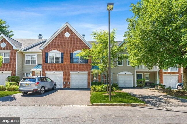 16 Lee Ct
