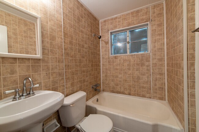 7110 McHenry St Unit B-TOP
