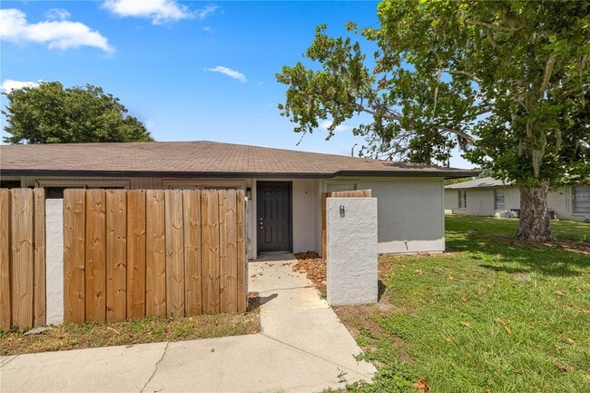 Building Photo - 5425 SE 30th Pl