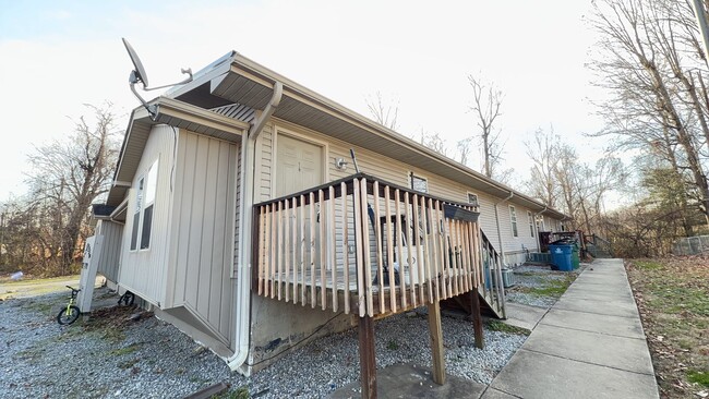 Building Photo - 857 Broadway Unit #1