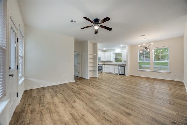 Photo - 2901 S Scullin Ave