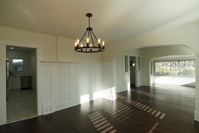 Photo - 2922 S Adams St