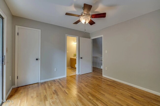 Photo - 3 Monteray Ct