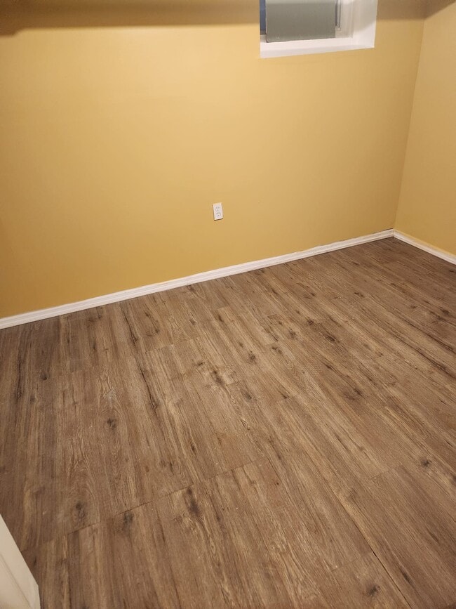 Photo - 309 Ellis Ave Unit B