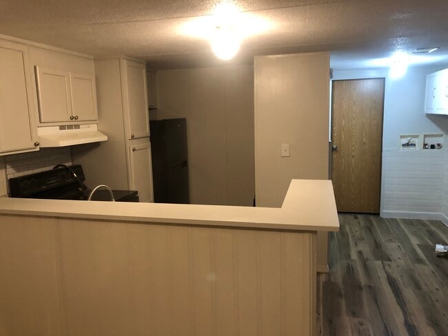 Photo - 1151 Oakwood Rd