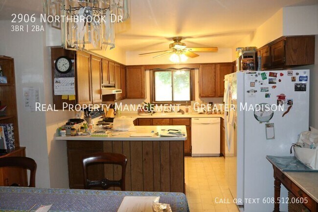 Photo - 2906 Northbrook Dr
