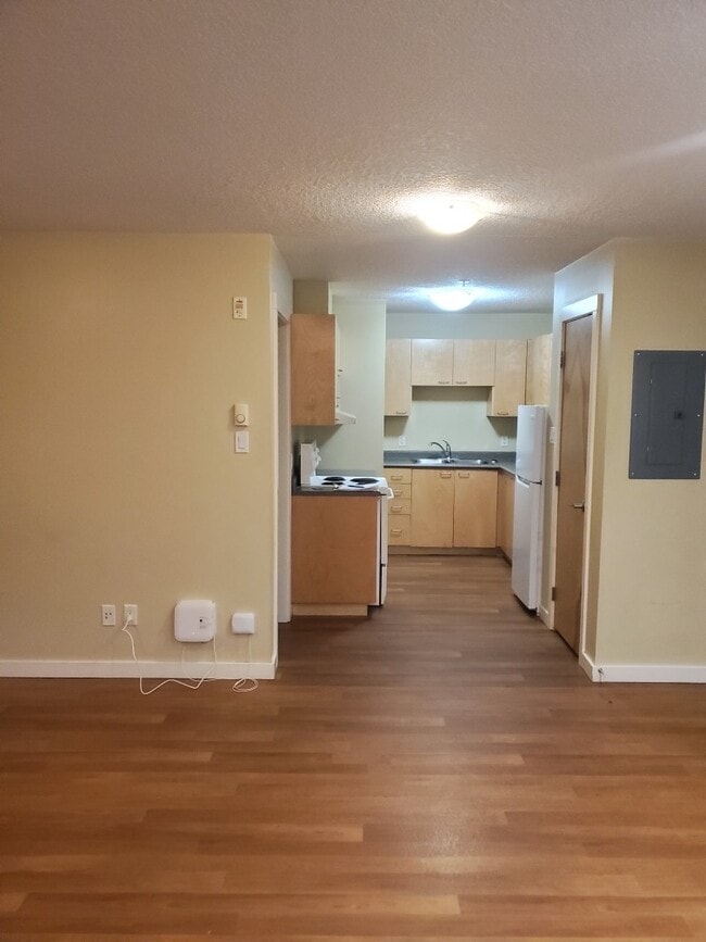 Photo - 250 Selby St