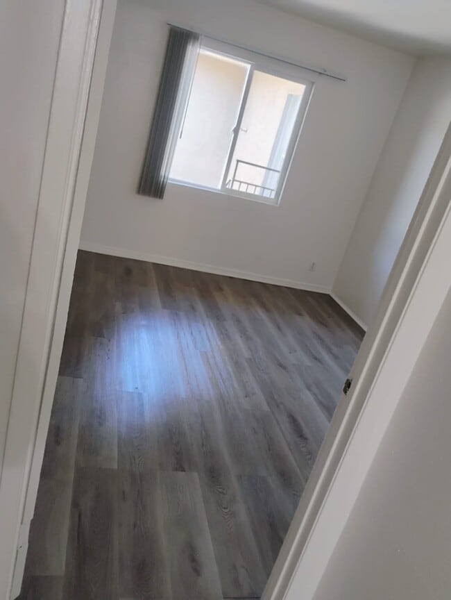 Western Apartments