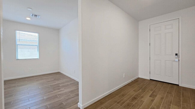 Photo - 17863 W Elm St