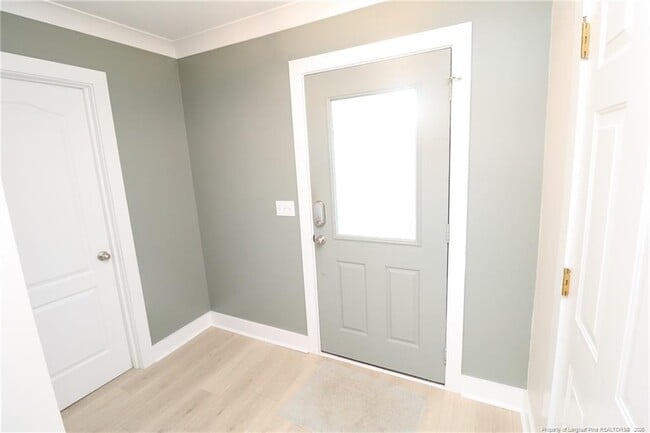 Photo - 240 Trayesan Dr