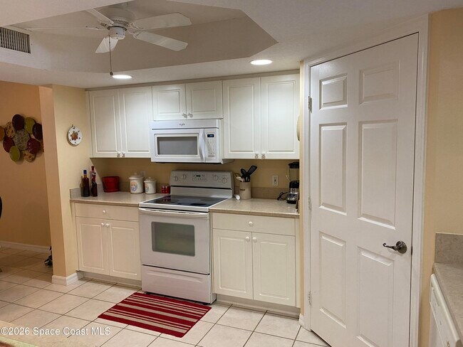 Photo - 8951 Lake Dr Unit 303