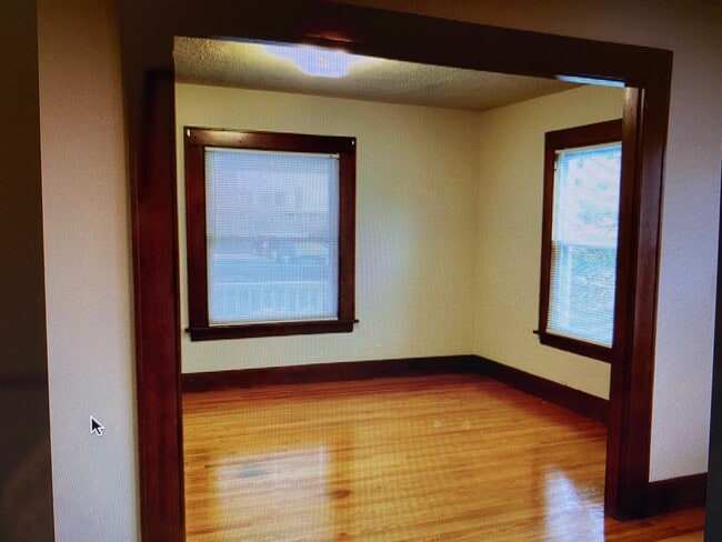 Photo - 5 Gardners Ln Unit 1