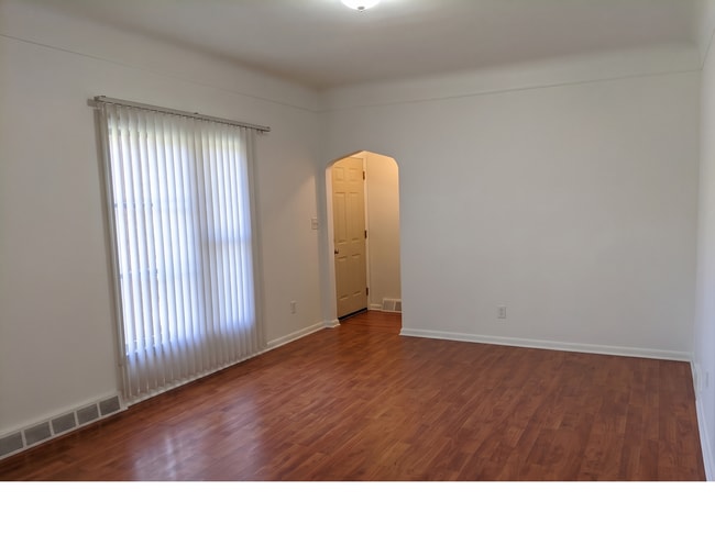 Photo - 35759 Glenwood Rd