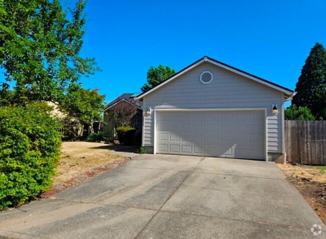 Building Photo - 3Bd/2Ba Single Story Home-Available to View!