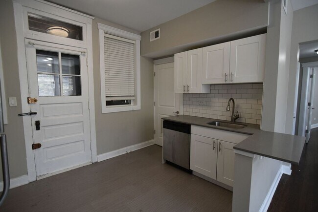 Photo - 700 W Grace St Unit 3802-2