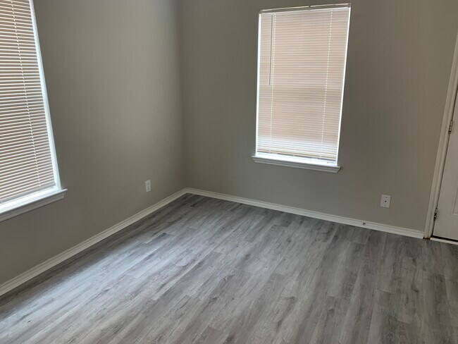 Johns Creek, GA 2 - 719 Claremont Pky