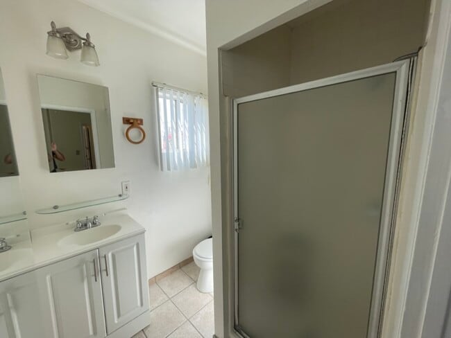 Photo - 840 Centinela Ave Unidad 1