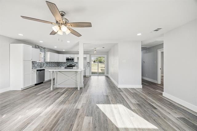 Photo - 4500 Wellesley Ave