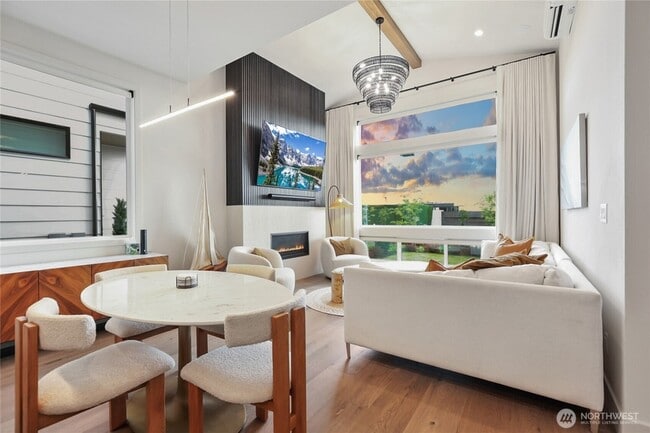 Photo - 246 5th Ave W
