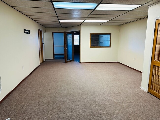 Photo - Pet Friendly 2 bedroom with Laundry and Off Street Parking Unit 210 Hallowell Lane