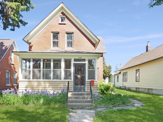 Building Photo - 1182 Woodbridge ST N