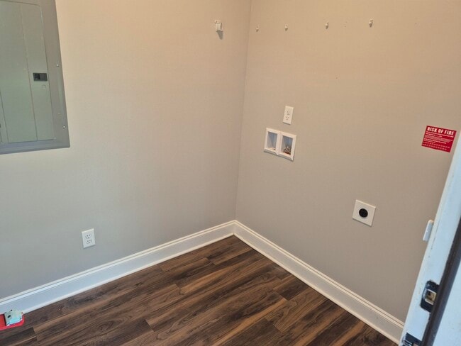 Photo - 2277 Pund Ave