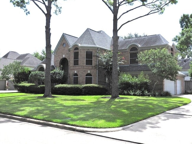 Photo - 2319 Amber Springs Dr