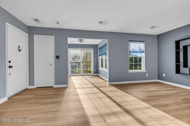 106 Frontier Way