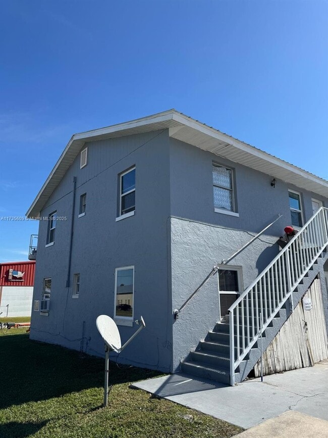 Photo - 4133 Commercial Dr Unit 4135