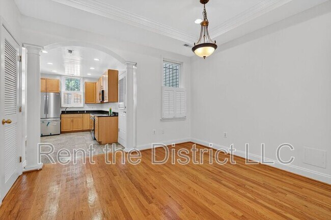 Photo - 902 13th St NE