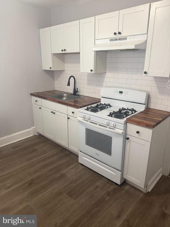 Photo - 6 S Cedar Ln