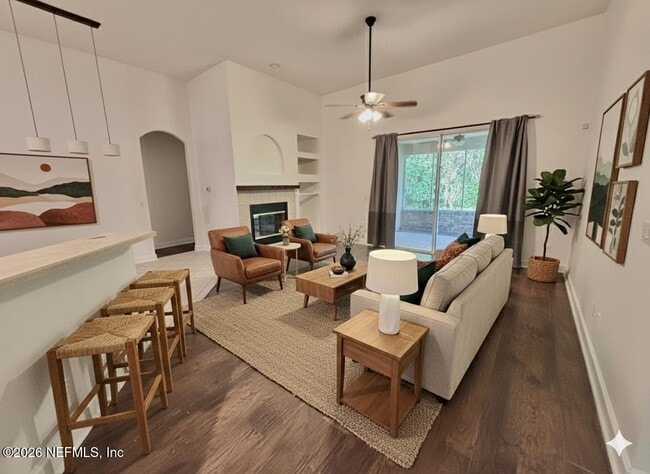 Photo - 614 Loire Ct