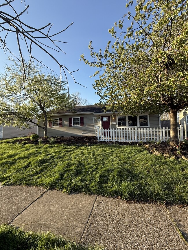 Building Photo - 2600 Bingham Ave