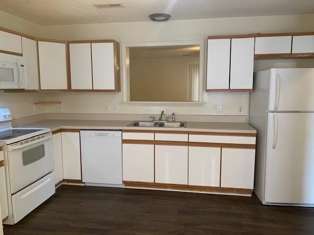 Photo - 4205 Williamsbrook Ln