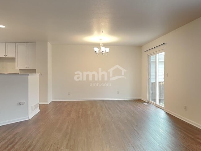 Photo - 1134 Sunbird Ave