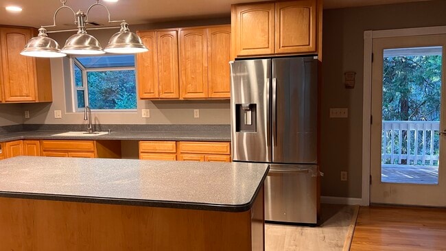 Photo - 14385 Holmwood Dr